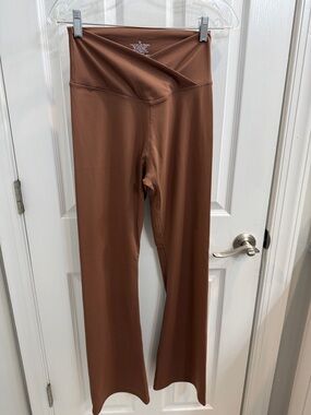 High-Waist criss cross  Brown Yoga Flare Leggings